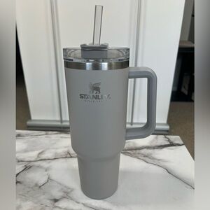 Stanley 40oz. Quencher Matte Gray Tumbler with Clear Lid